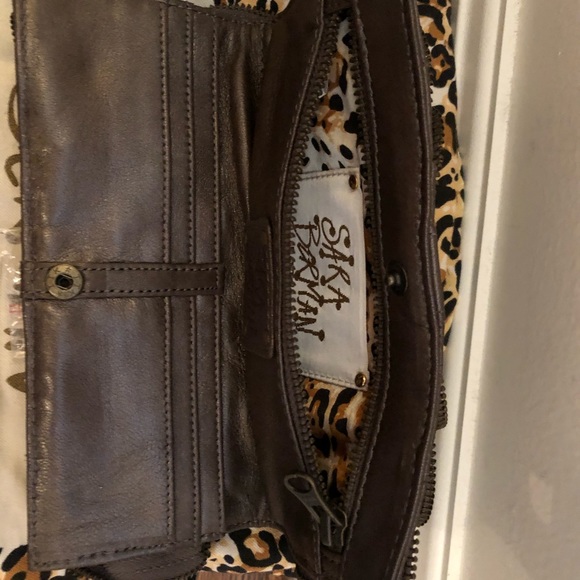 Sara Bearman Ruffle Leather Wallet/Clutch - Picture 4 of 4